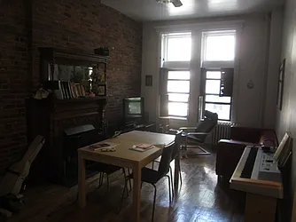 Rented by Elinor Taasa, LREB