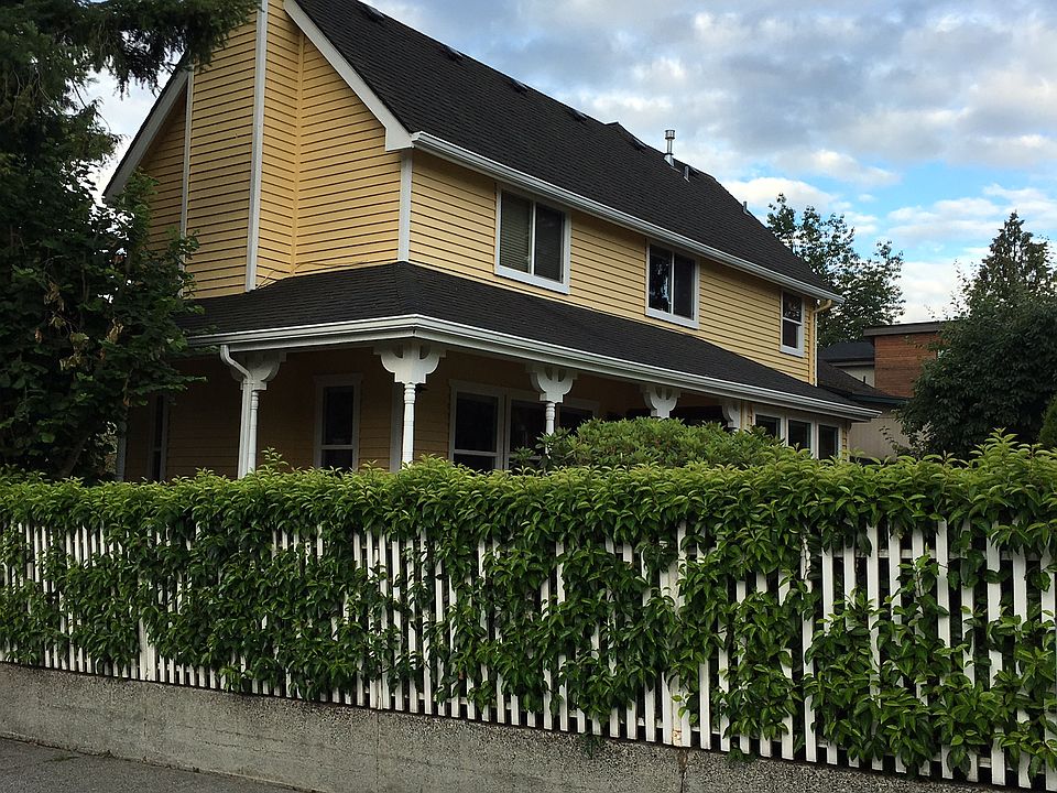 2nd image of 560 N 76th St