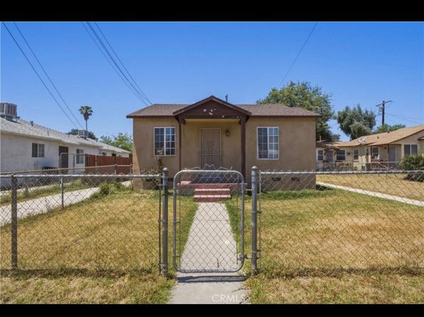 1564 Genevieve St