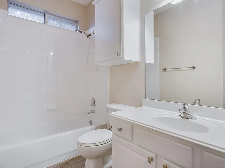 4513 Rock Creek Ln — Photo 20
