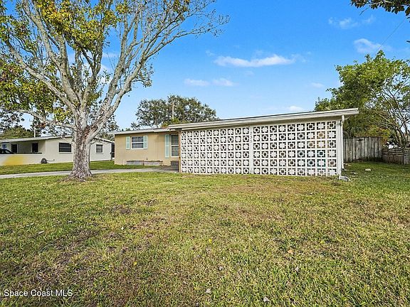 3rd image of 735 Ixora Dr