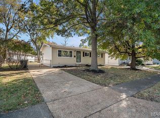 274 Dashwood Dr, Saint Louis, MO