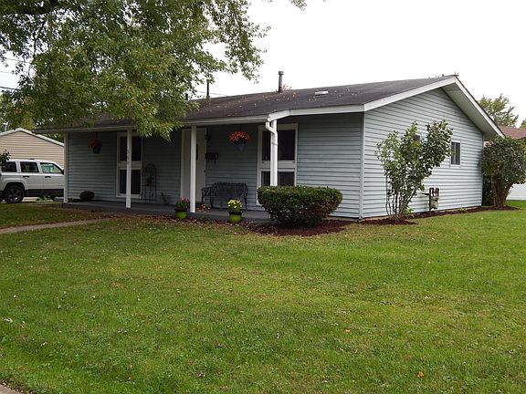 2nd image of 360 Sunset Dr