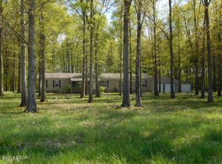 20595 Streetcar Rd, Pittsburg, IL 62974