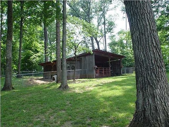 2nd image of 141 Big Cedar Creek Trl