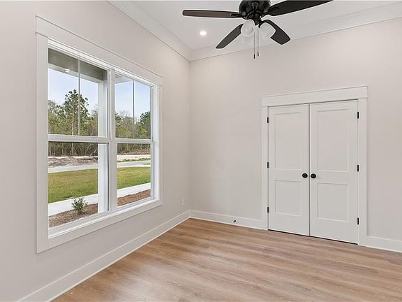 5th image of 115 Silver Bluff Dr