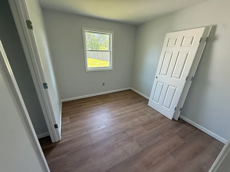 1352 Canonero Dr — Photo 10