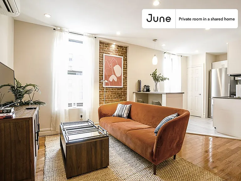 941 Columbus Ave #B — Photo 3