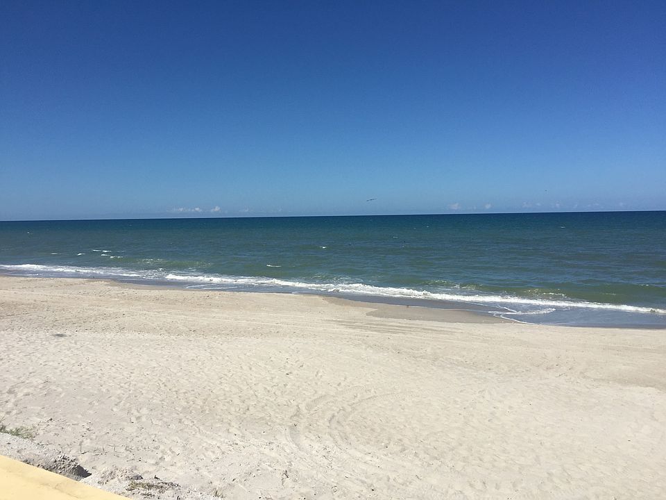 1st image of 1425 Highway A1a APT 25