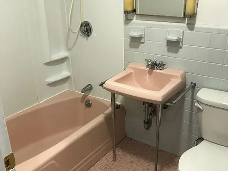 304 Tappan St #D1 — Photo 10
