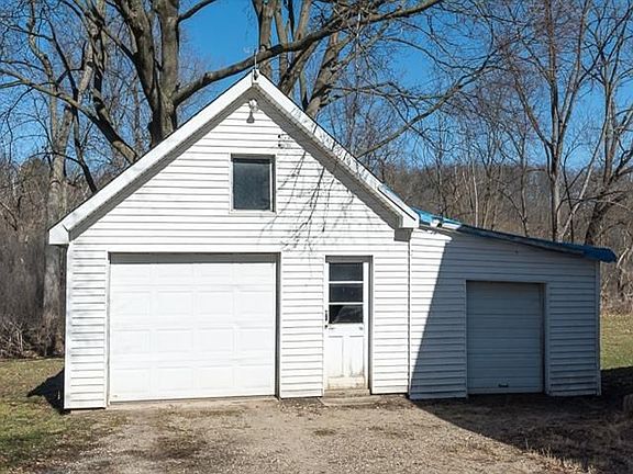 4th image of 3795 Delhi Ct