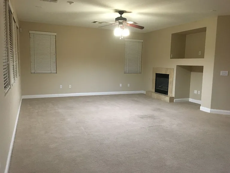 2121 Mountain Rail Dr — Photo 15