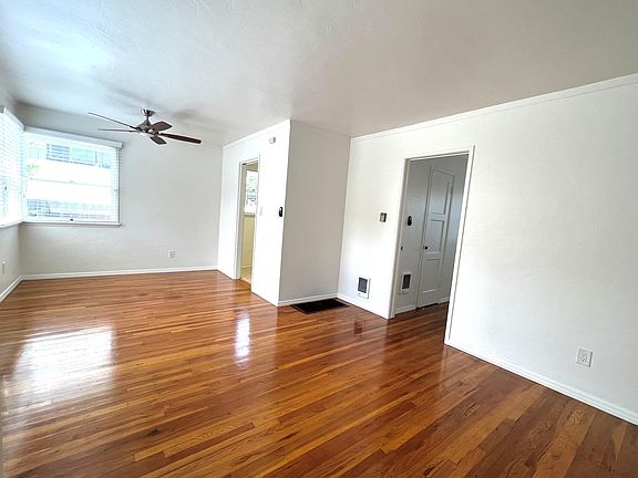 2nd image of 3948 Georgia St
