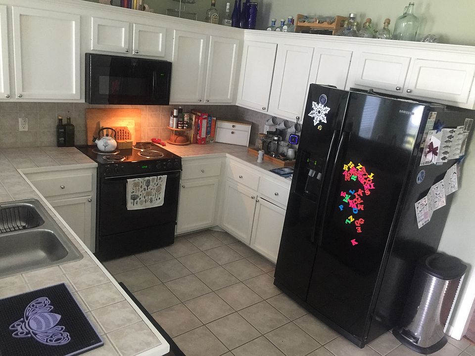 1st image of 36031 Wilmington Ave