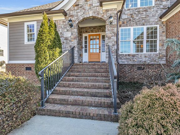 3rd image of 1238 Hidden Creek Dr