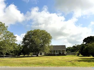 1375 S State Highway 111, Chinquapin, NC 28521