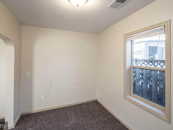 5th image of 835 Lawson Ave E