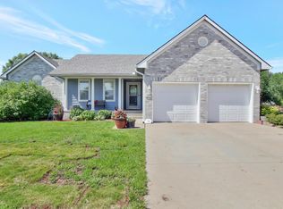 1303 E Willowbrook Cir, Towanda, KS 67144