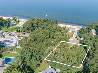 66 E Shore Rd, Southampton, NY 11968