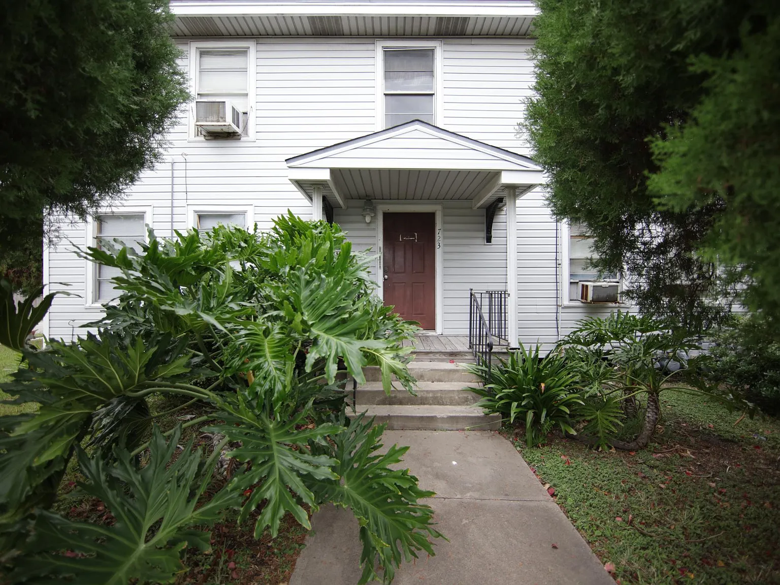723 Tancahua St — Photo 2
