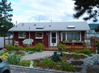 3813 Hubble Ct, Clinton, WA 98236