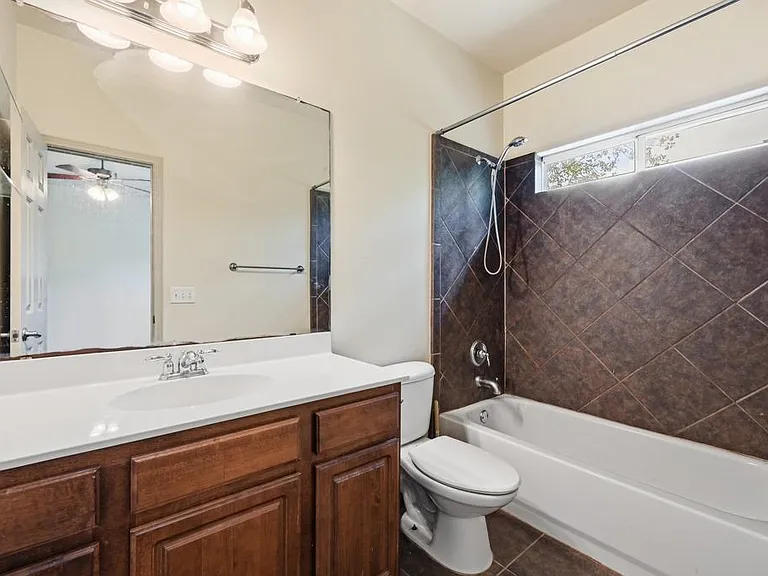 6015 Ponca St #A — Photo 23