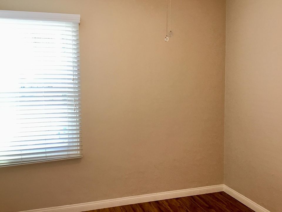 1st image of 4649 North Ave