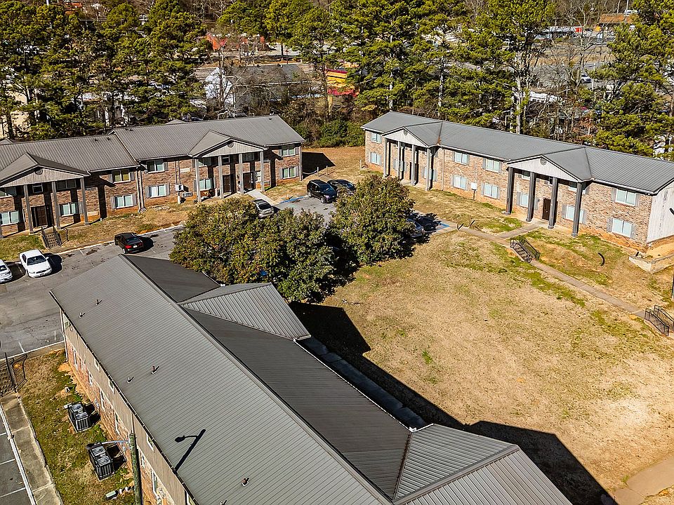 Copy of Pineview Pointe Exterior 5