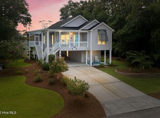334 NE 48th St, Oak Island, NC 28465