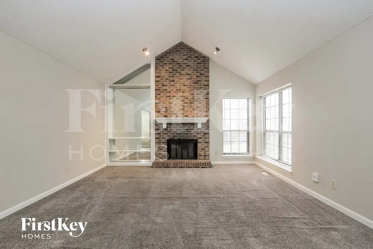Building Photo - 4496 Braemar Dr