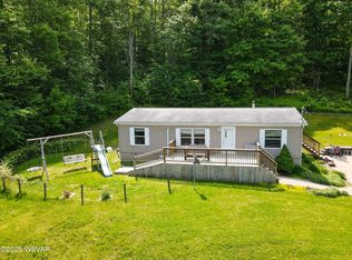 37 Shinndig Ln, Mill Hall, PA 17751