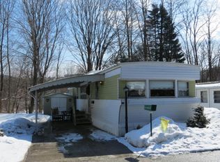 7 Pinnacle Dr, Adams, MA 01220