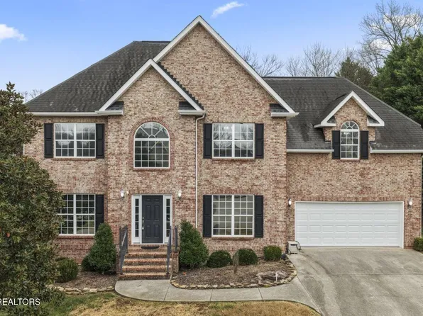 492 Glenshire Ln, Lenoir City, TN 37771