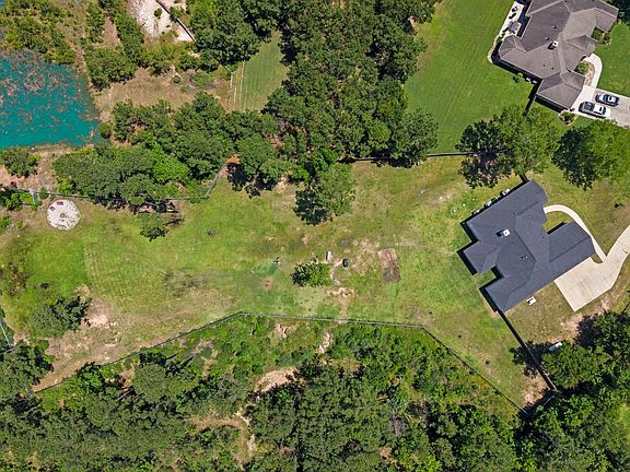 2nd image of 23148 Madeira Ct