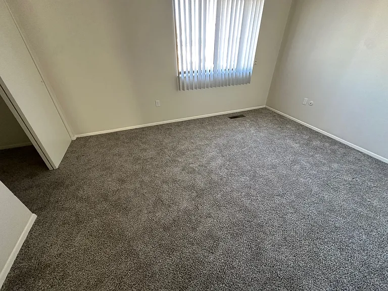 Academy Heights Apartments — Photo 31