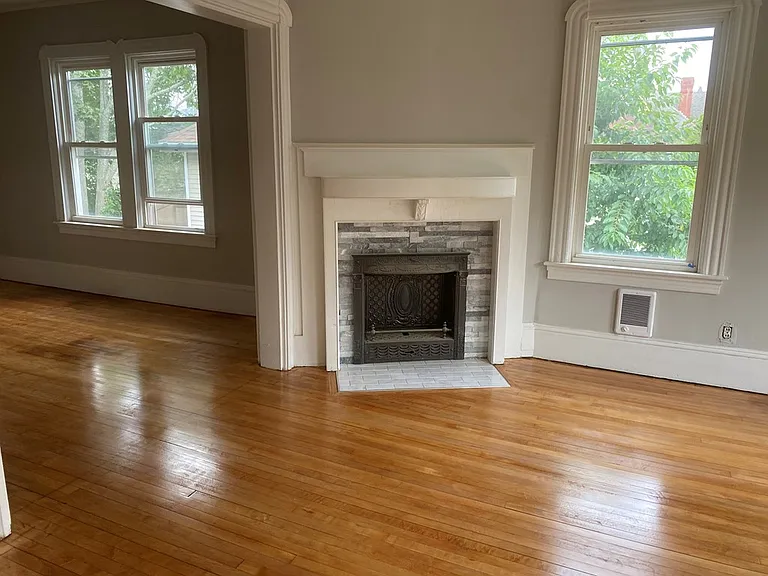 69 Russell St #2 — Photo 2