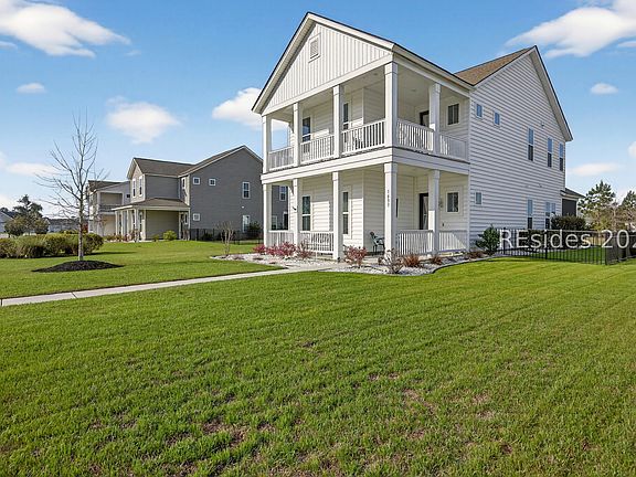 2nd image of 1837 Club Way