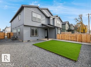 339 Lozier Ln, Medford, OR