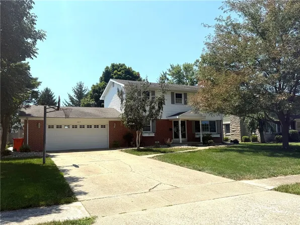 1017 Stinson Ave, Mattoon, IL 61938