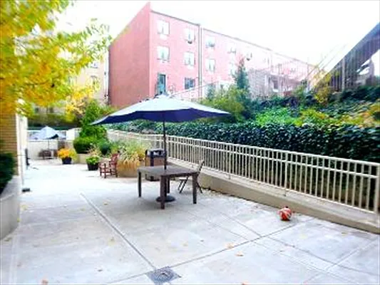 Sold by Citi Habitats | media 7