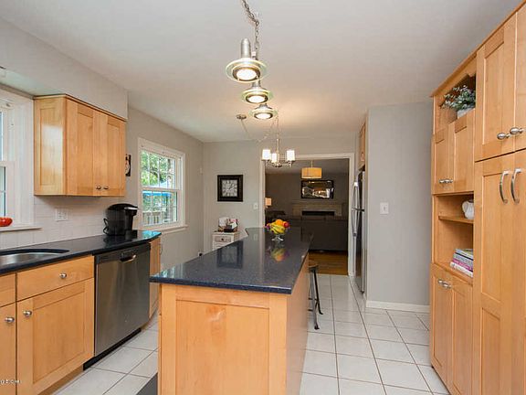 4th image of 1819 Kline Ct