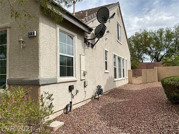 2nd image of 2448 Summer Home St