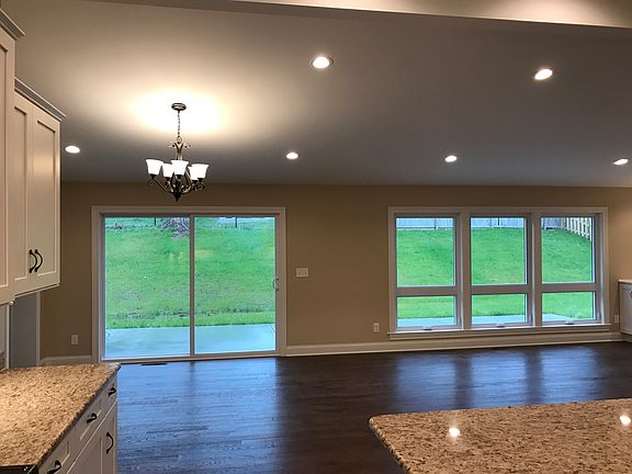 4th image of 64 Colony South Dr