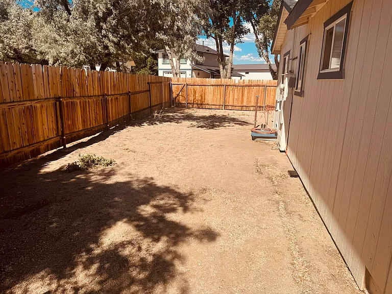 1304 Downs Dr #A — Photo 21