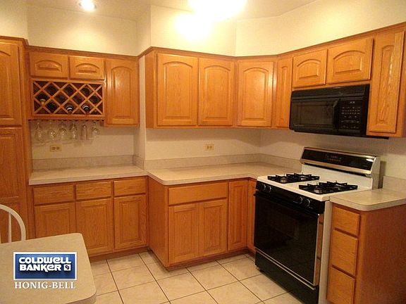 5th image of 7713 W 65th Pl