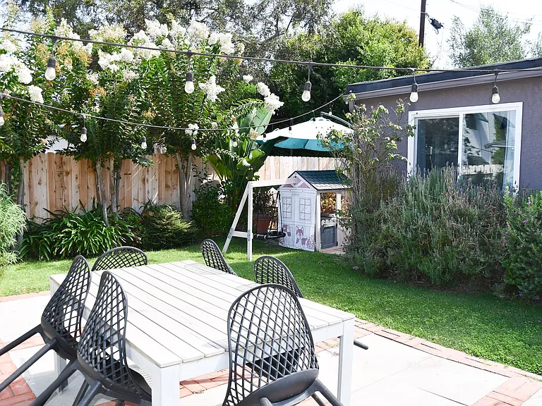 629 W Culver Ave — Photo 39