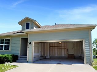 31831 W 172nd St, Gardner, KS 66030