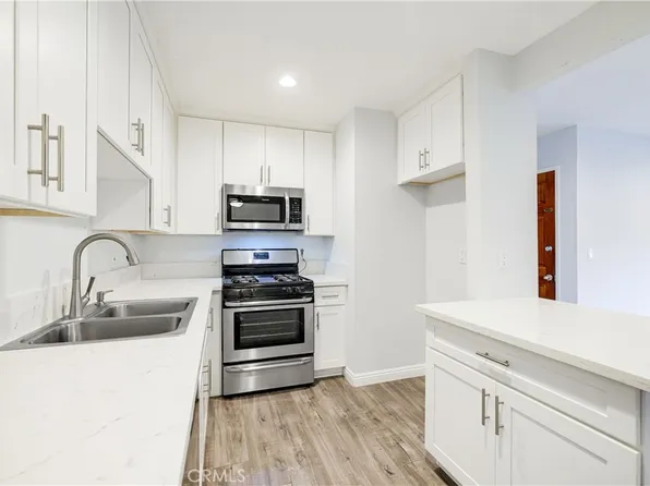 1001 W Macarthur Blvd Unit 112, Santa Ana, CA 92707