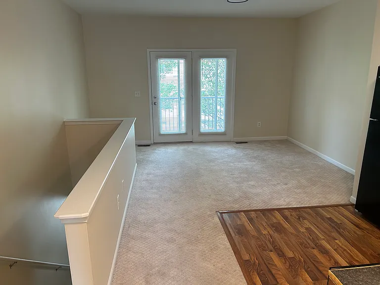 270 E Palmer St #270 — Photo 6