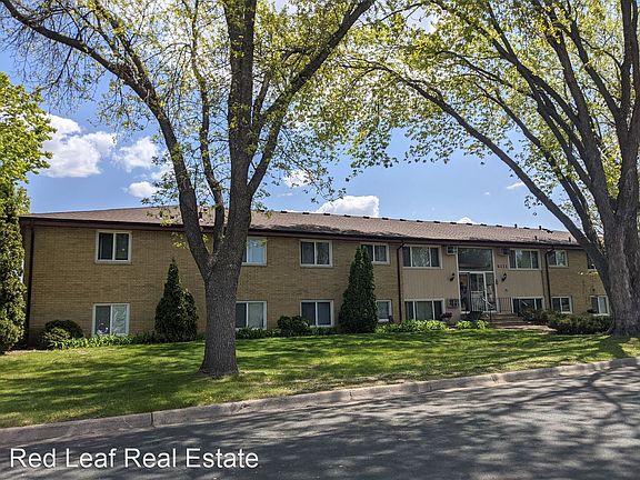 2nd image of 6111 Star Ln NE #10